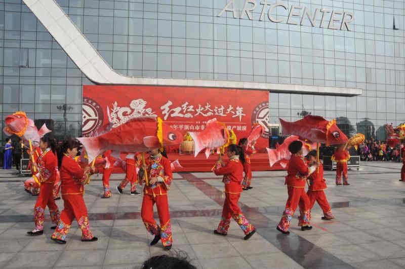 鱼灯表演